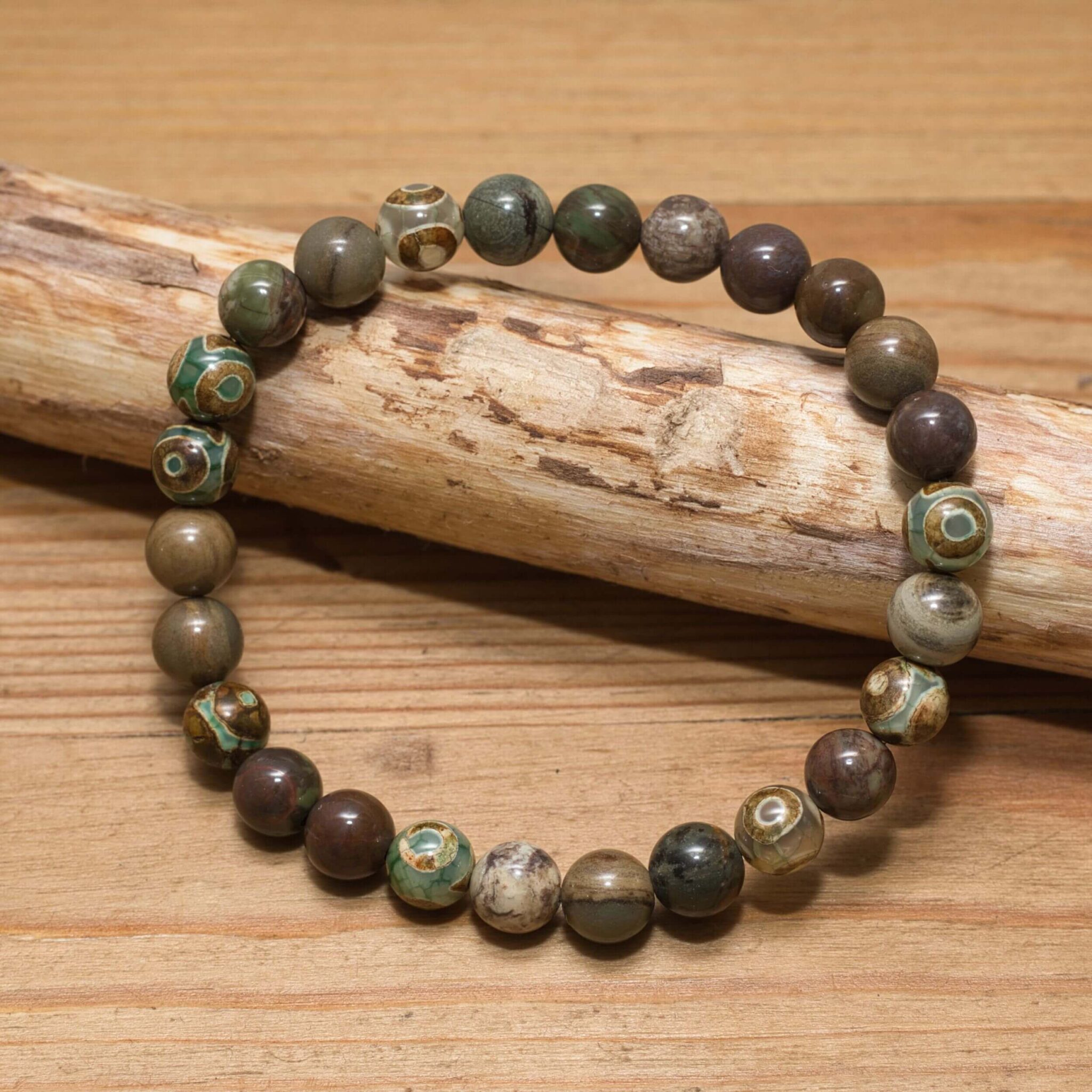 Armband aus Gobi Achat & Blattjaspis mit Tibetischen Dzi-Perlen