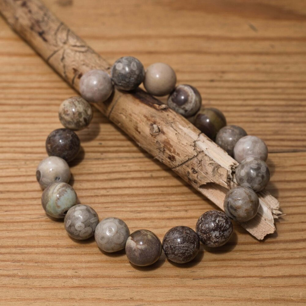 Naturstein Armband mit Maifanit, Gobi Achat und Schneeflocken-Obsidian 10 mm Perlen